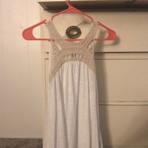 cream/white tank top